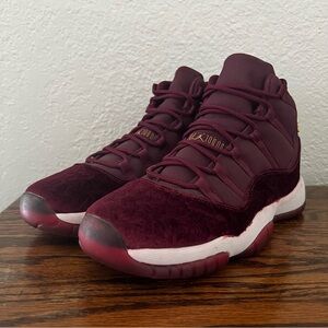 Jordan 11 Retro Heiress Night Maroon Floral Velvet Sneakers Size 7 Youth